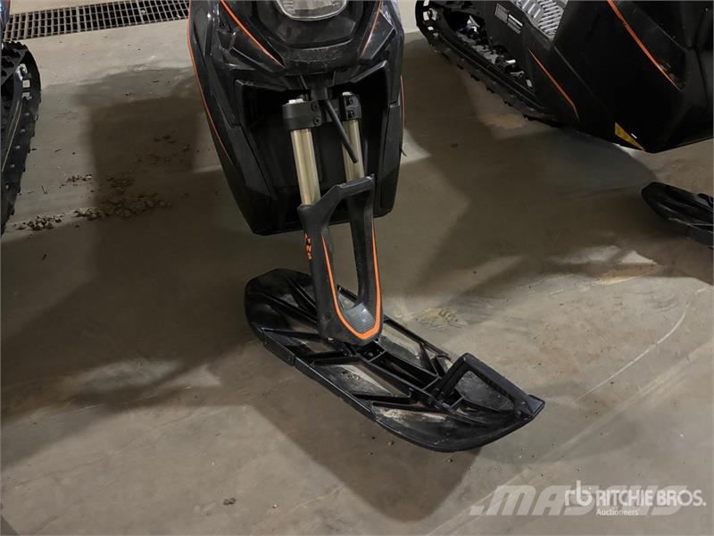 Widescape WS250 EFI Stand Up Snowmobile Snøscootere