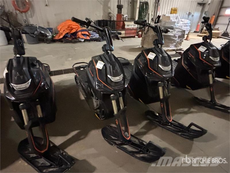 Widescape WS250 EFI Stand Up Snowmobile Snøscootere
