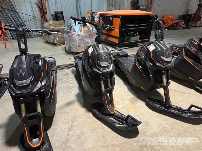 Widescape WS250 EFI Stand Up Snowmobile Moottorikelkat