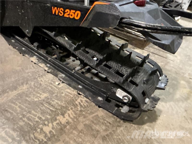  Widescape WS250 EFI Stand Up Snowmobile Снегоходы