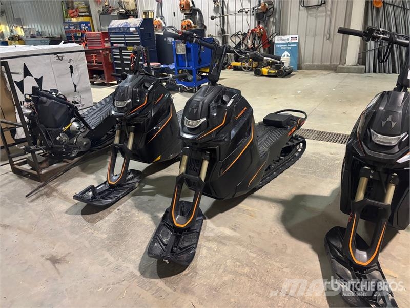 Widescape WS250 EFI Stand Up Snowmobile Snøscootere