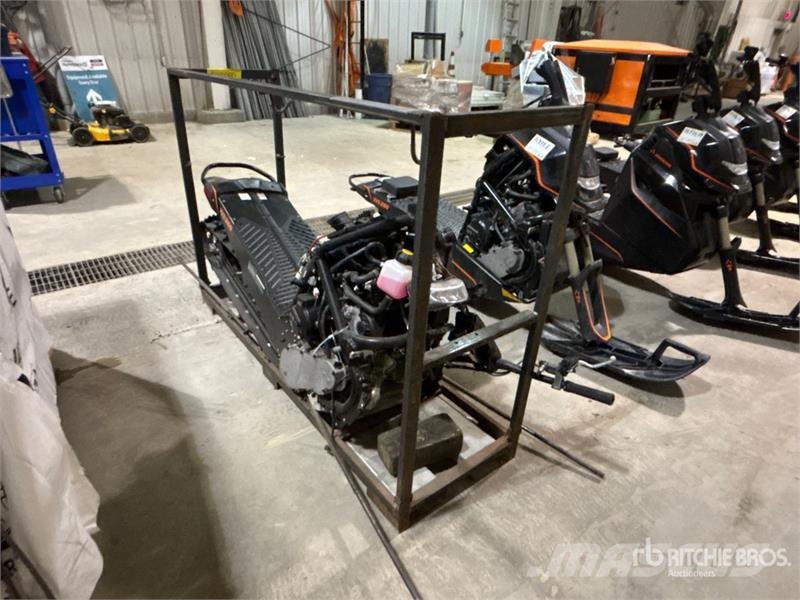  Widescape WS250 Snowmobile كاسحات الجليد