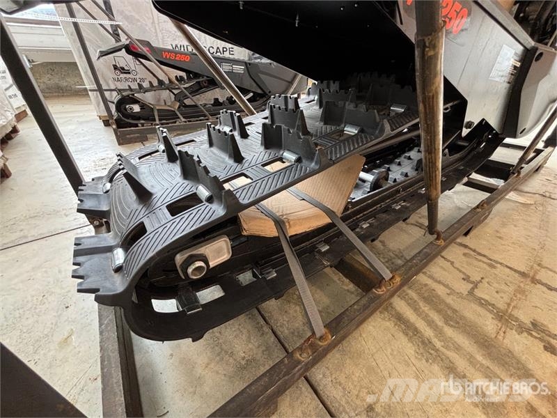 Widescape WS250 Stand On Snowmobile Снігоходи