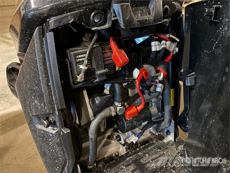 Widescape WS250 Stand Up Snowmobile Motoros szánok