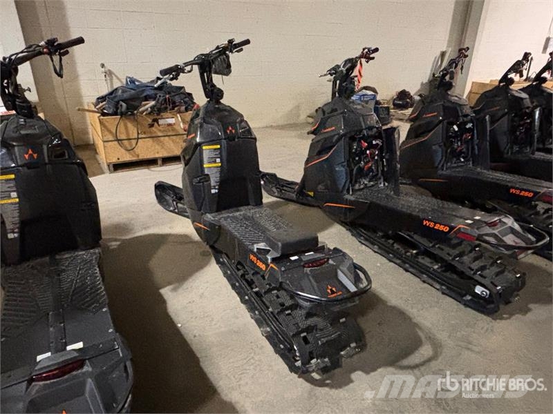 Widescape WS250 Stand Up Snowmobile Motoros szánok
