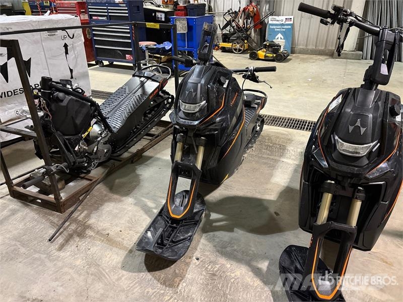  Widescape WS250 Stand Up Snowmobile كاسحات الجليد
