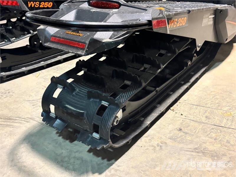 Widescape WS250 Stand Up Snowmobile Moottorikelkat