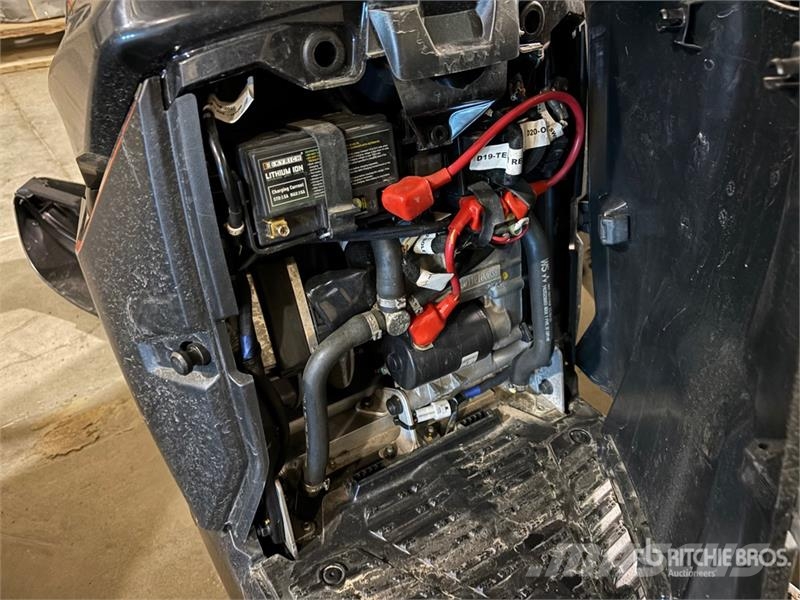  Widescape WS250 Stand Up Snowmobile Motoros szánok