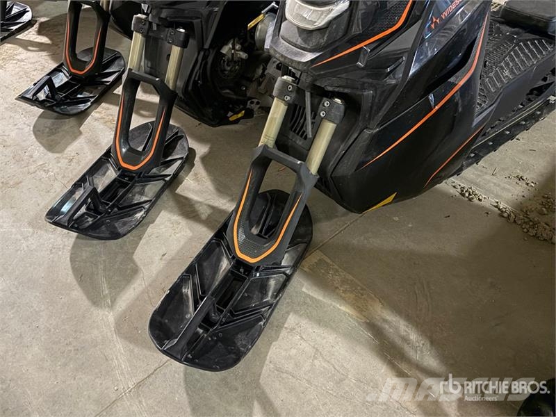  Widescape WS250 Stand Up Snowmobile Motoros szánok