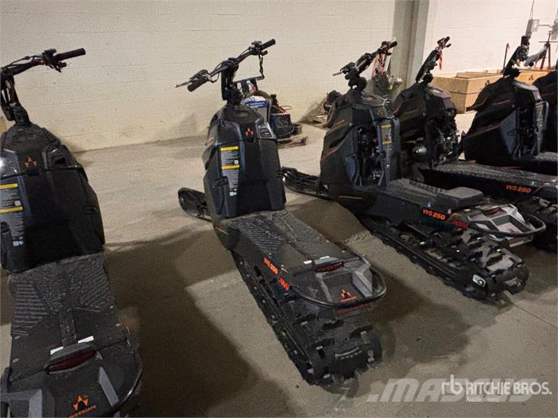 Widescape WS250 Stand Up Snowmobile Motoros szánok