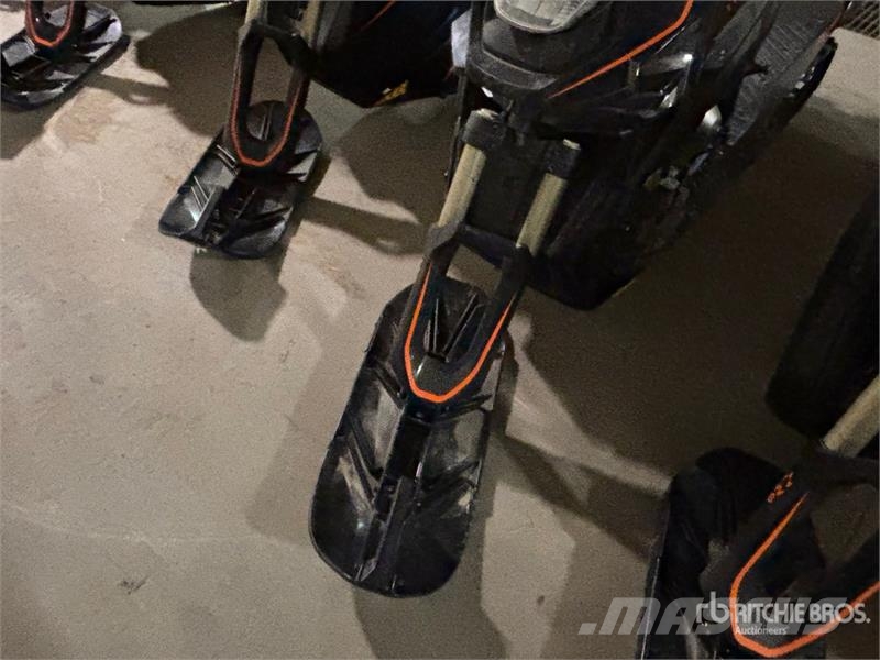 Widescape WS250 Stand Up Snowmobile Motoros szánok