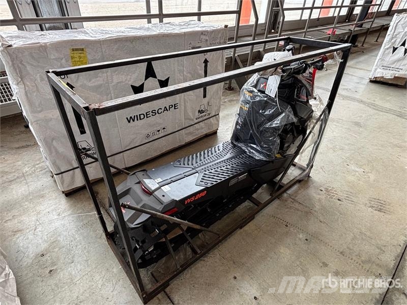 Widescape WS250 Stand On Snowmobile Снігоходи