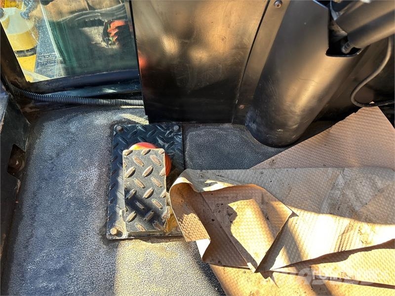 WILLMAR Eagle 8400 120 ft 4x4 High Clearance Self-Propelle Pulverizadores autopropulsados