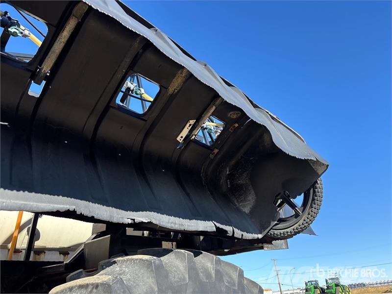Wilmar 8400 120 ft 4x4 High Clearance Self-Propelled Spra Zelfrijdende spuitmachines