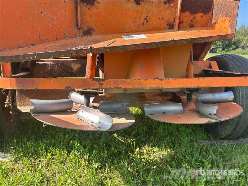 Wilmar T/A Fertilizer Spreader Ruiskulannoittimet