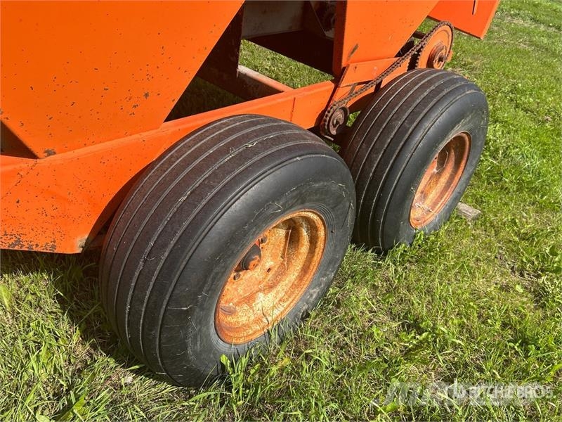 Wilmar T/A Fertilizer Spreader Ruiskulannoittimet