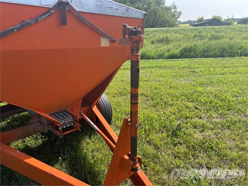 Wilmar T/A Fertilizer Spreader Ruiskulannoittimet