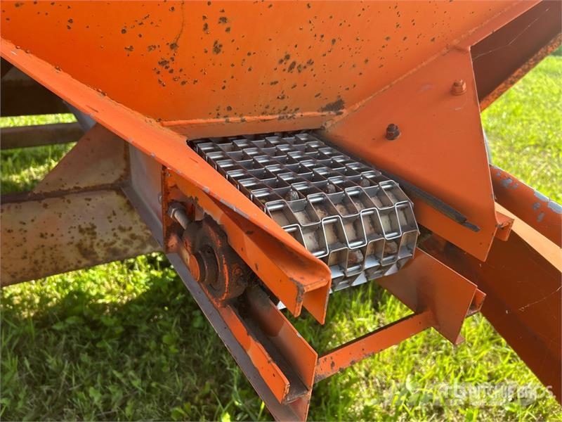 Wilmar T/A Fertilizer Spreader Ruiskulannoittimet