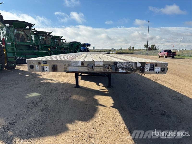 Wilson 32 ft Super B-Train Lead Flatbed Trailer Platformas/izkraušana no sāniem