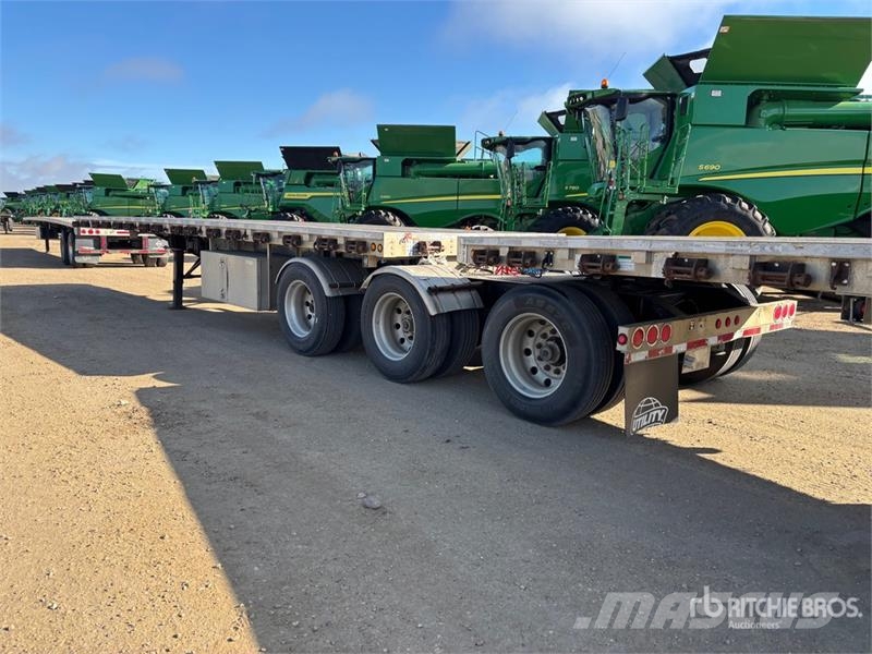 Wilson 32 ft Super B-Train Lead Flatbed Trailer Platformas/izkraušana no sāniem