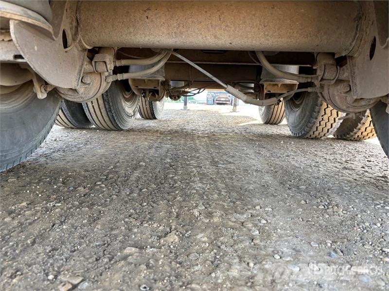Wilson 32 ft Super B-Train Lead Flatbed Trailer Прицепы-платформы/боковая разгрузка