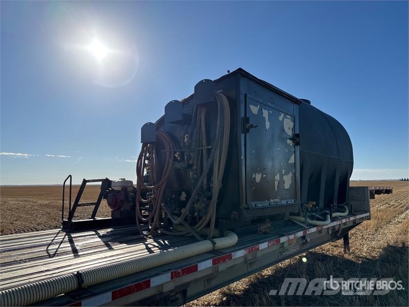 Wilson 48 ft T/A Sprayer Tender Step Deck Trailer لوادر منخفضة