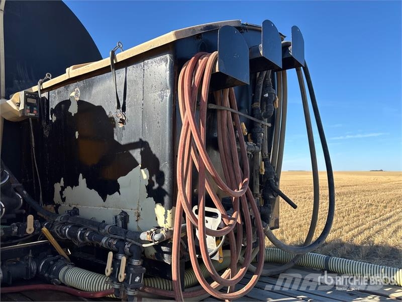 Wilson 48 ft T/A Sprayer Tender Step Deck Trailer لوادر منخفضة