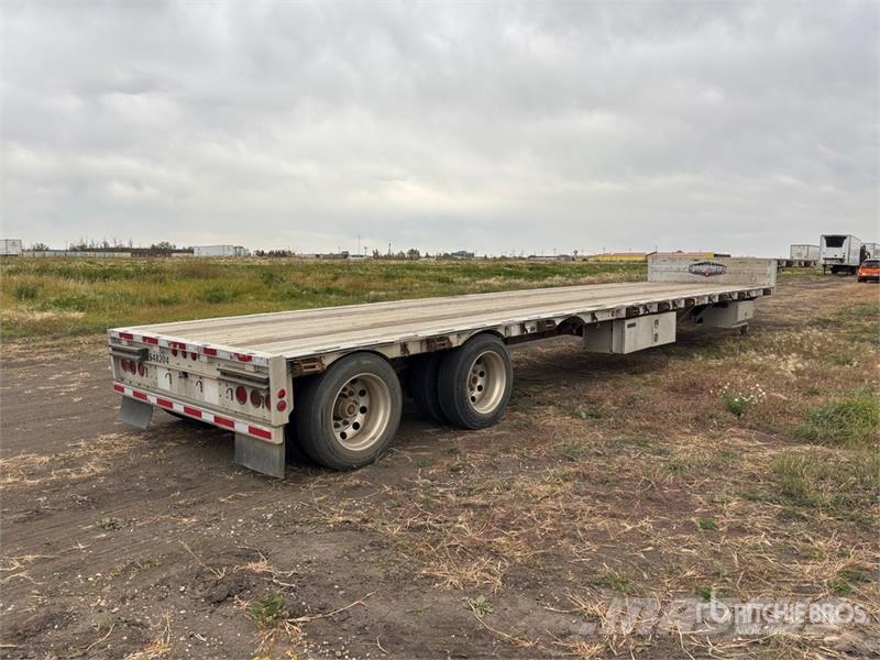 Wilson 48 ft T/A Spread Axle Step Deck Trailer Low loaders
