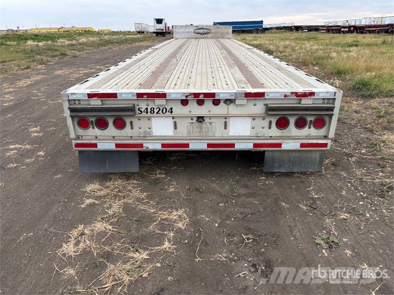 Wilson 48 ft T/A Spread Axle Step Deck Trailer Low loaders