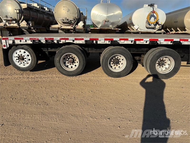 Wilson 53 ft Quad/A Flatbed Trailer Platformy / Przyczepy z otwieranymi burtami