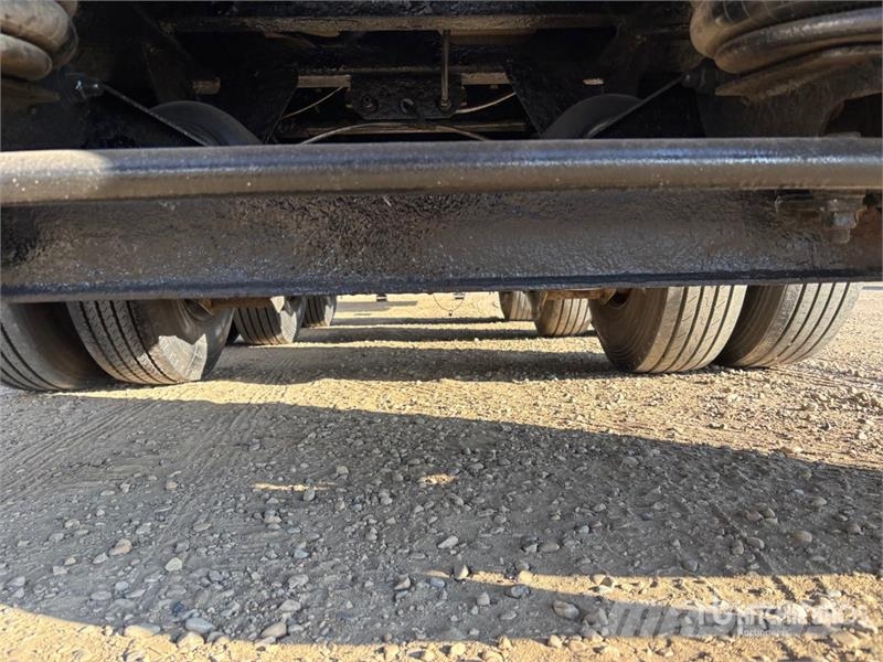 Wilson 53 ft Quad/A Flatbed Trailer Platformy / Przyczepy z otwieranymi burtami