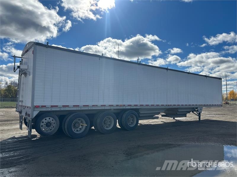 Wilson 53 ft Quad/A Grain Trailer مقطورة حبوب