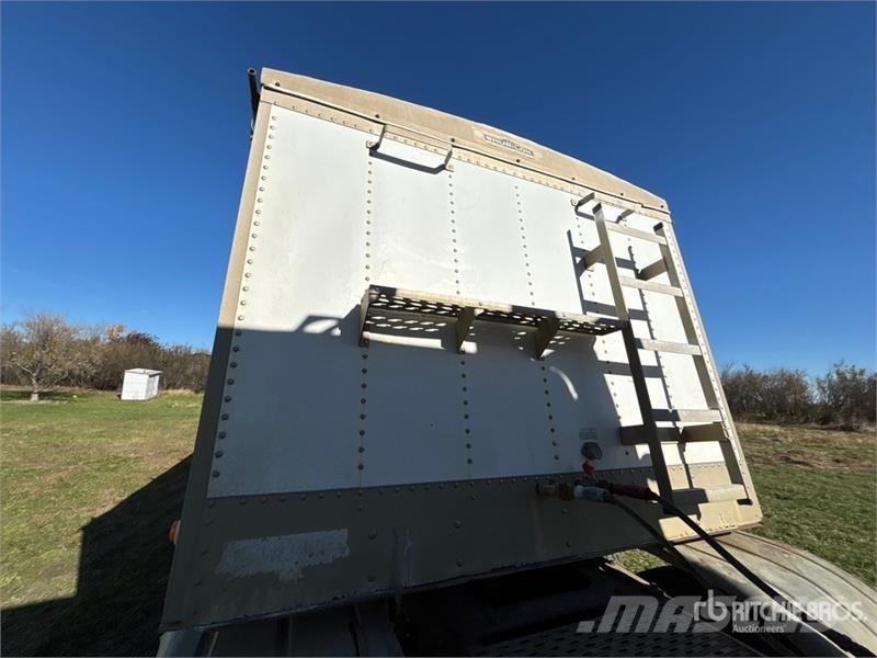 Wilson DWH-200C 40 ft T/A Grain Trailer Viljavaunut
