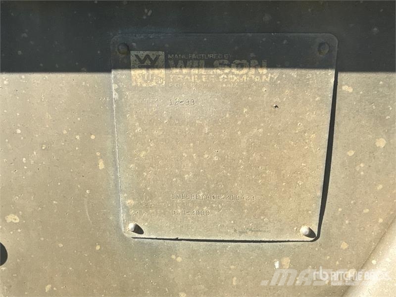 Wilson DWH-200C 40 ft T/A Grain Trailer Viljavaunut