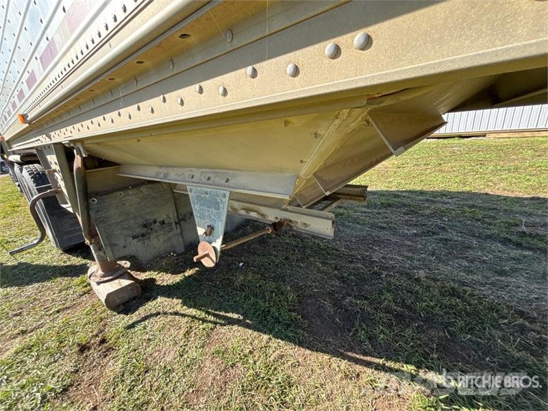 Wilson DWH-200C 40 ft T/A Grain Trailer Viljavaunut