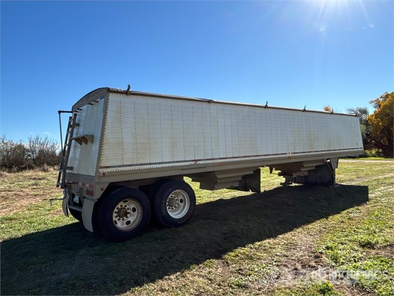 Wilson DWH-200C 40 ft T/A Grain Trailer Viljavaunut