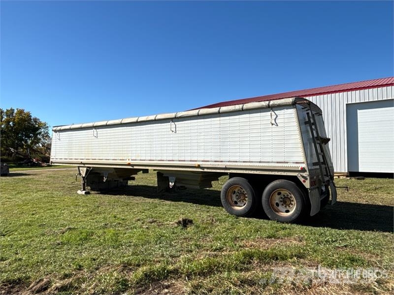 Wilson DWH-200C 40 ft T/A Grain Trailer Viljavaunut