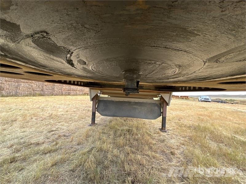 Wilson DWH-650B 45 ft Tri/A Grain Trailer Carros de trasladar grano