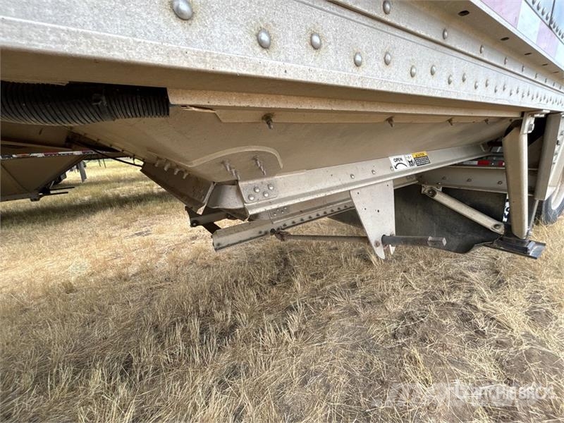 Wilson DWH-650B 45 ft Tri/A Grain Trailer Carros de trasladar grano