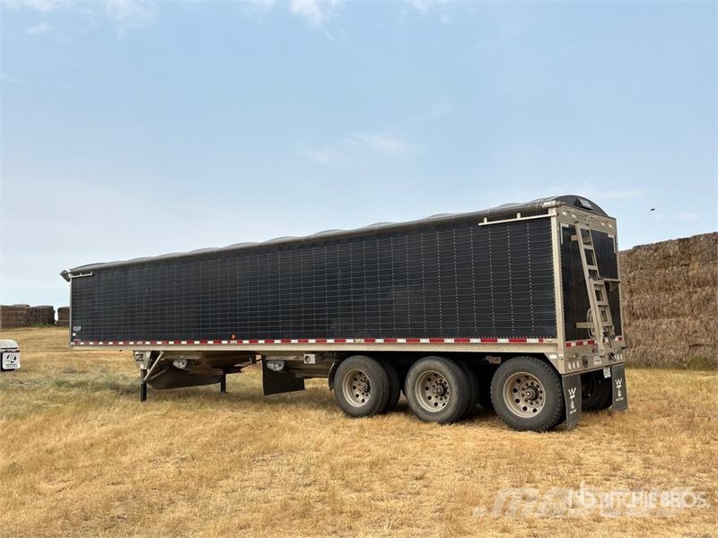 Wilson DWH-650B 45 ft Tri/A Grain Trailer Carros de trasladar grano