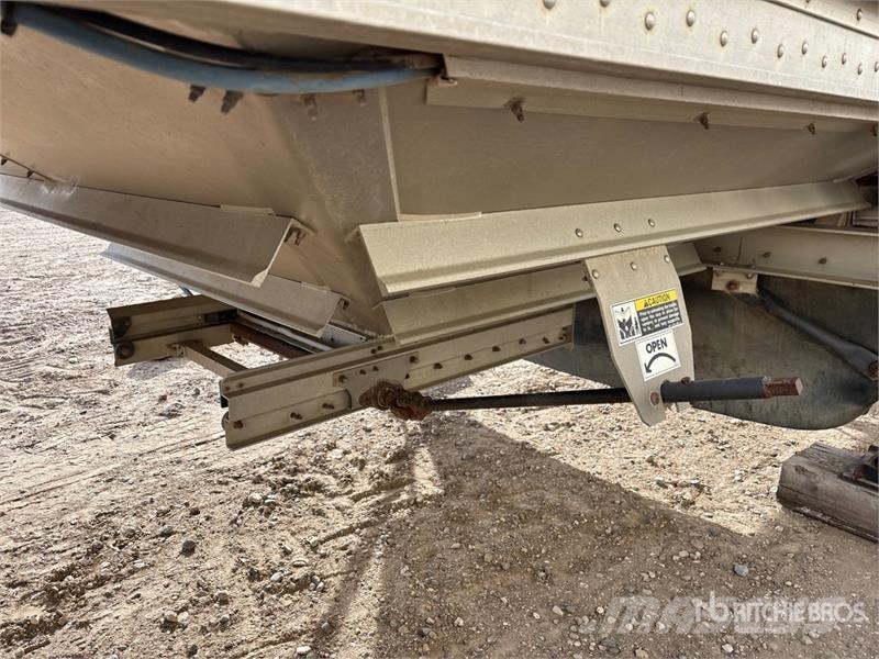 Wilson DWH550 CB 45 ft Tri/A Grain Trailer Prikolice za zrno