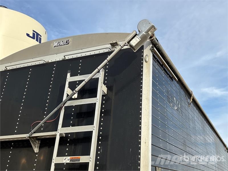 Wilson DWH550 CB 45 ft Tri/A Grain Trailer مقطورة حبوب