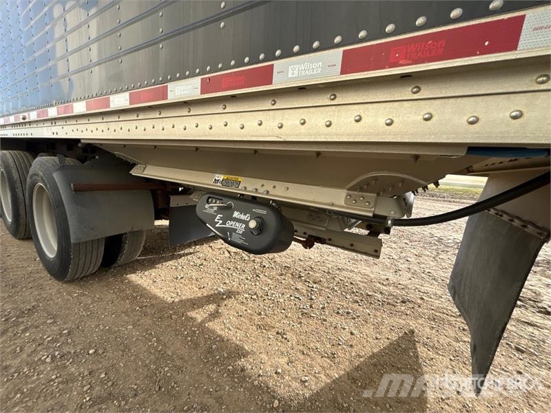 Wilson DWH550 CB 45 ft Tri/A Grain Trailer مقطورة حبوب