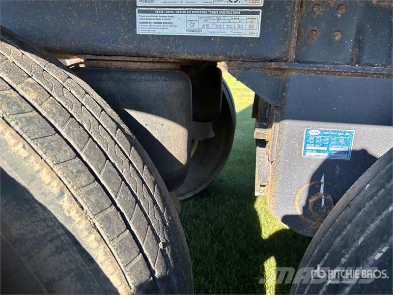 Wilson PDWH-550B 30 ft 4/Axle Pup Grain Trailer مقطورة حبوب