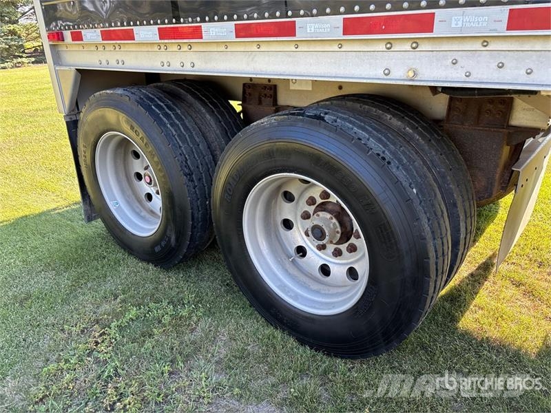 Wilson PDWH-550B 30 ft 4/Axle Pup Grain Trailer مقطورة حبوب