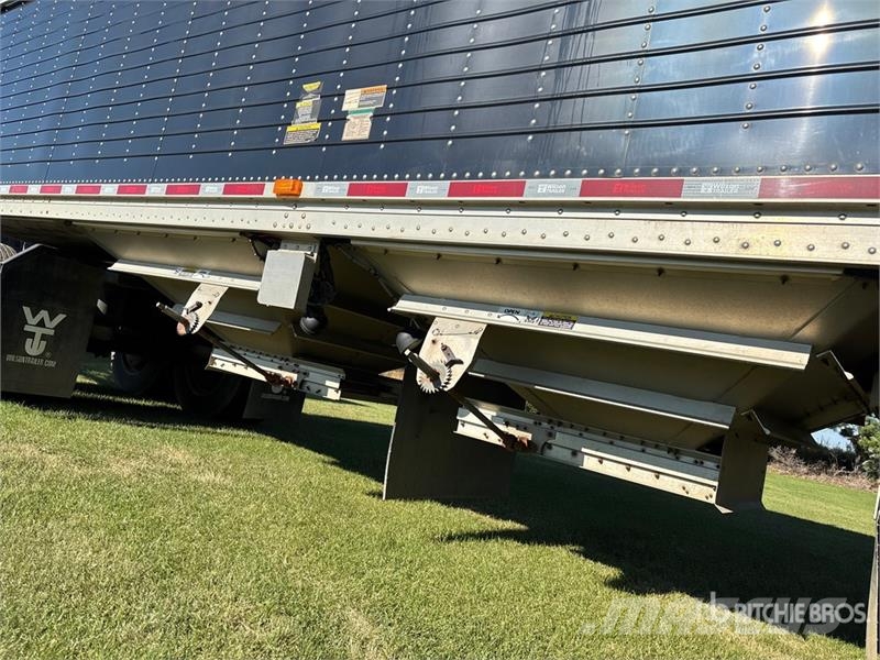 Wilson PDWH-550B 30 ft 4/Axle Pup Grain Trailer مقطورة حبوب