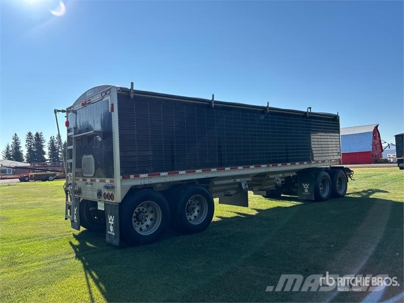 Wilson PDWH-550B 30 ft 4/Axle Pup Grain Trailer مقطورة حبوب