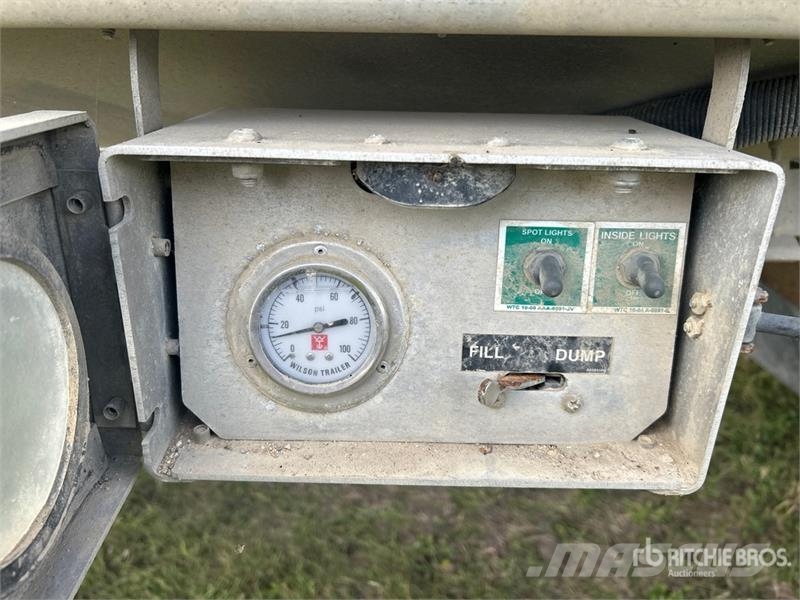 Wilson Prairie XT 28 ft Super B-Train Lead Grain Trailer Prikolice za zrno