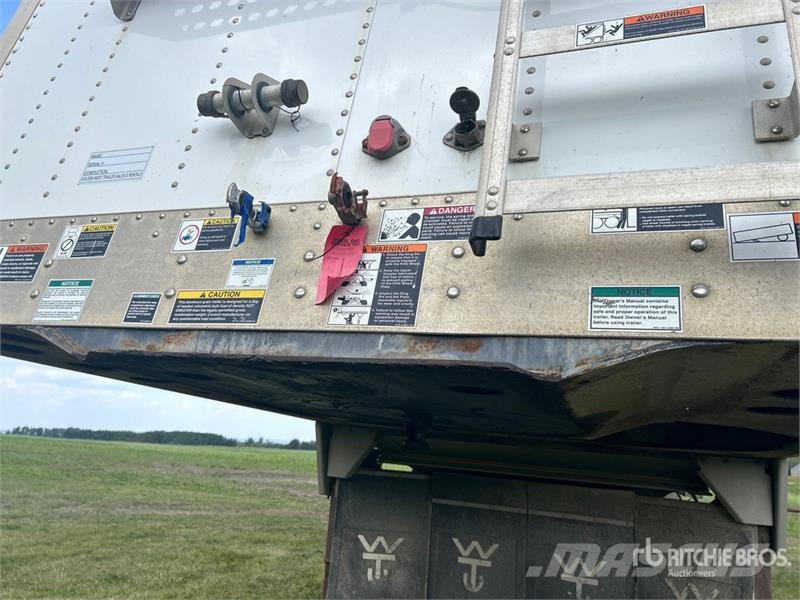 Wilson Prairie XT 28 ft Super B-Train Lead Grain Trailer Prikolice za zrno