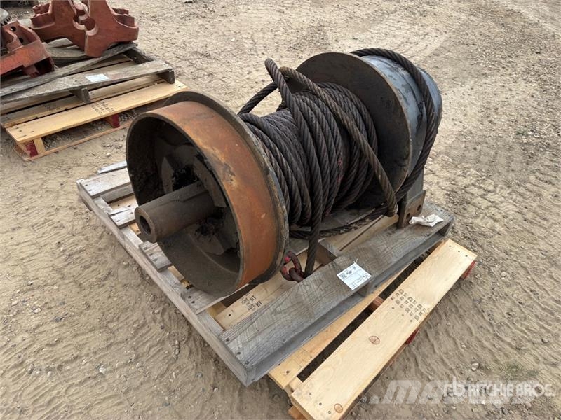 Winch Pacēlāji, vinčas un materiālu lifti